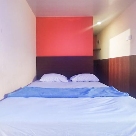 Hotel Container Inn Mitra Reddoorz Gadok Bagian luar foto